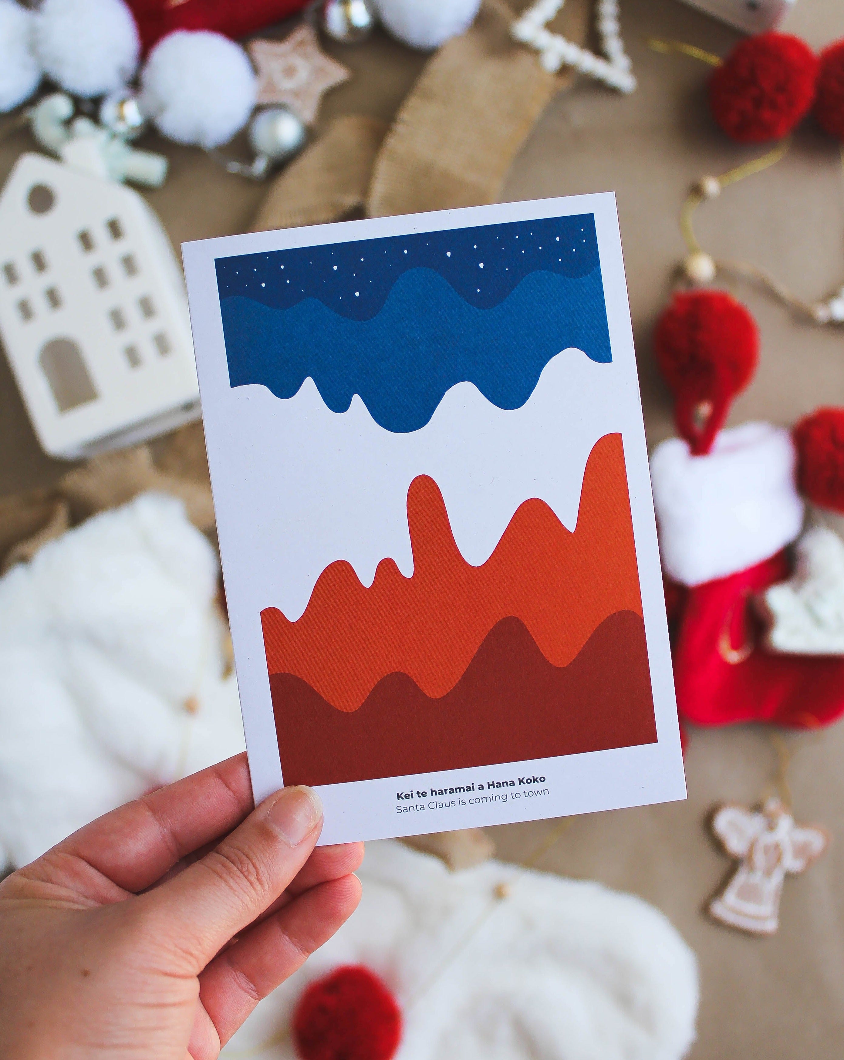 Kei te haramai a Hana Koko • Santa Claus is coming to town